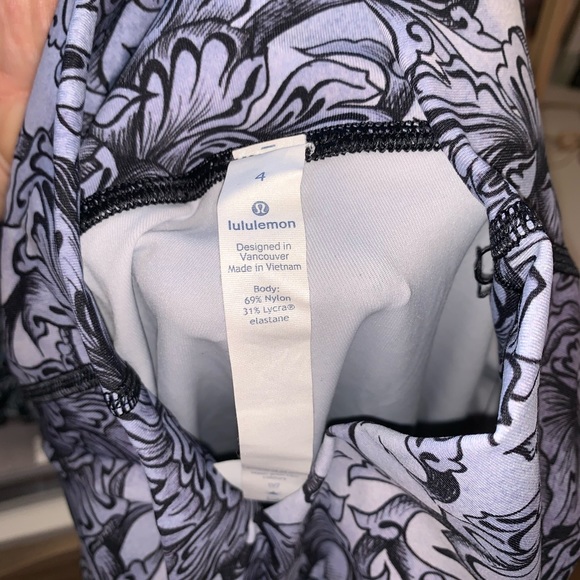 Lululemon leggings - Picture 3 of 4